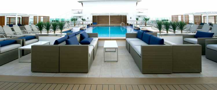 Pool Bars Britannia SerenityRealImage960x400.jpg