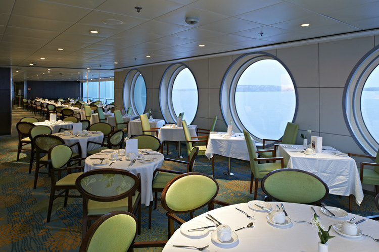 Avon Restaurant fred olsen cruise lines balmoral dining 2 2014.jpg