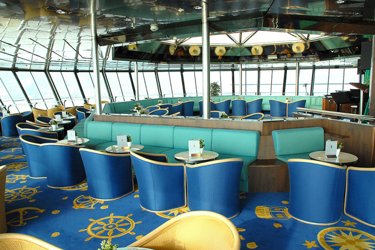 Observatory Lounge fred olsen cruise lines balmoral bar lounge 2014.jpg