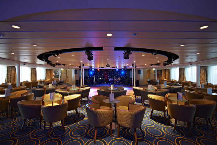 Neptune Lounge fred olsen cruise lines balmoral lounge 3 2014.jpg
