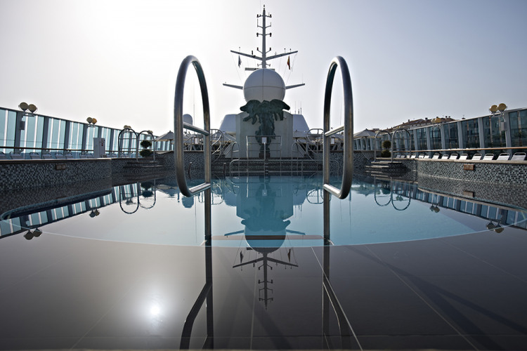 Swimming Pools fred olsen cruise lines balmoral pool deck 2014.jpg