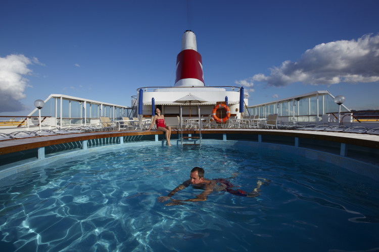 Swimming pools Fred Olsen Cruise Line Boudicca Exterior Swimming Pool.jpg