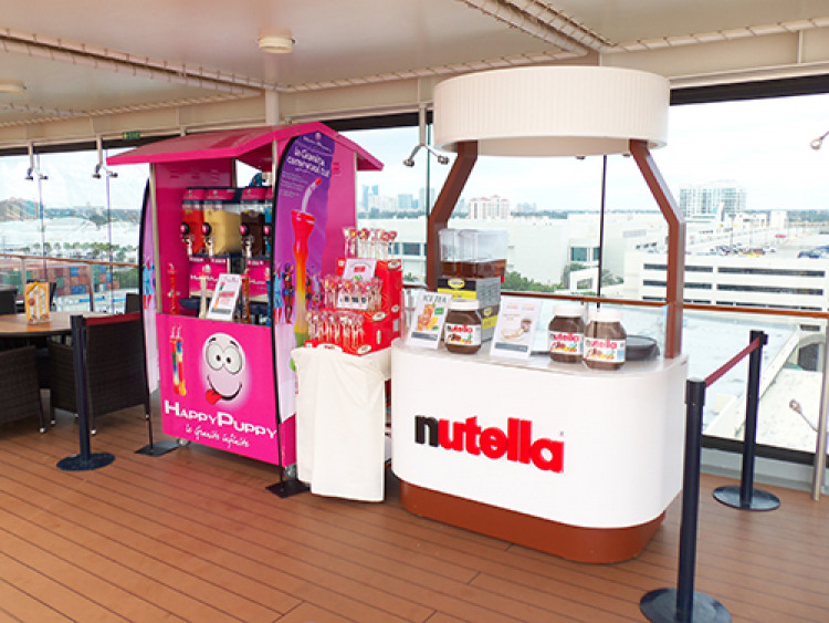 Nutella Corner and Happy Puppy Ice Crystal Drink Stand MSC Cruises Fantasia Class Preziosa MSC-Poesia-nutella-ch.jpg
