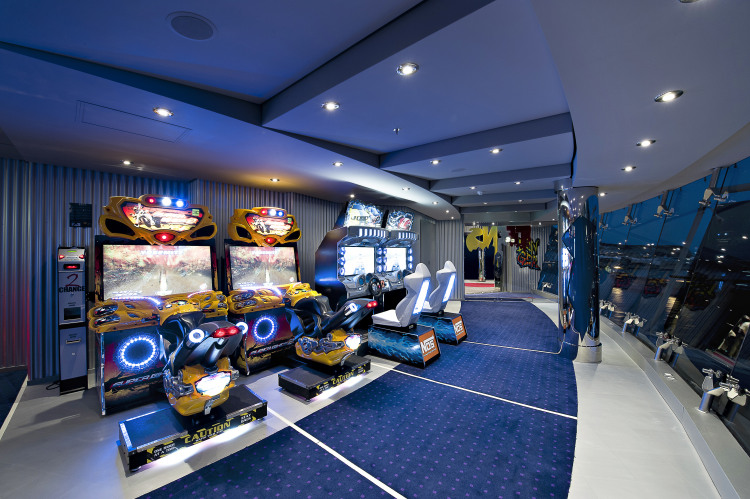 Virtual Reality Games MSC Fantasia Class virtual reality.jpg