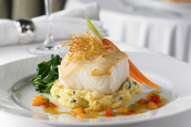 Main Dining Royal Caribbean Independance of the seas Interior new main dining.jpg